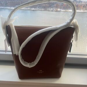 BRAND NEW Coach Val Duffle Bag